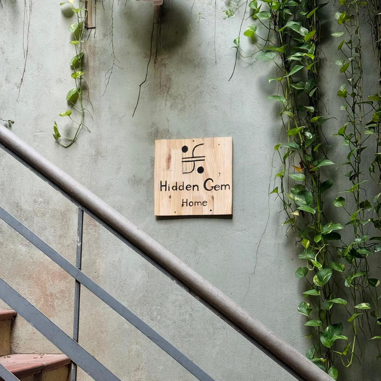 Hidden Gem Homestay 2 Hanoï Extérieur photo